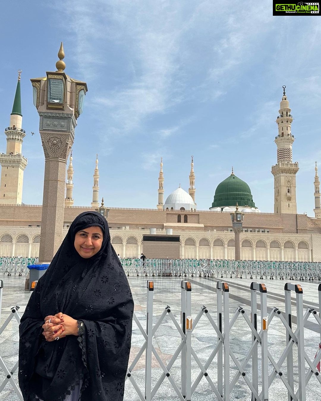 Sanjjanaa Instagram - It was such a beautiful feeling to be performing Umrah with my family . My stay was organised by @cosmictours … I was professionally mentored by Mr . Ibrahim ji @mufazzal.cosmic … follow them & book all ur international tours with them . it was my sons very first birthday on may 19th , and what better way to celebrate it that perform “Umrah” on his birthday & thank Allah for all the small & big eternal happiness & peace we are blessed with . The view from my room is very precious , it’s told that when the royalties of the world travel to Mecca they are offered with such a Room & view , on the top most floors in the Haram , it was so convenient for me to perform namaz 6 times a day from my room with this wonderful view towards Kaba - Shareef , Though this was my first trip and my very first “ Umrah “ I stayed here for four days and three nights in Mecca .. I took this opportunity to perform my very first “Umrah” followed by my 2nd “Umrah” too very systematically following and respecting every rule in the Islamic tradition heart fully … I took this opportunity to pray for not just my known people but for every one in the world in immense pain , worries … & stress . More love and positive energy to all .. from Mecca . Releasing complete detailed videos of my umrah on YouTube … look for “sanjugalrani” on YouTube & subscribe now . Mecca, Saudi Arabia