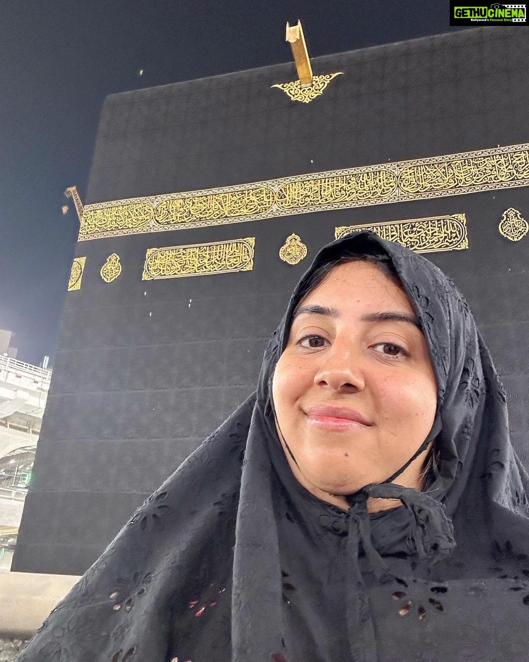 Sanjjanaa Instagram - It was such a beautiful feeling to be performing Umrah with my family . My stay was organised by @cosmictours … I was professionally mentored by Mr . Ibrahim ji @mufazzal.cosmic … follow them & book all ur international tours with them . it was my sons very first birthday on may 19th , and what better way to celebrate it that perform “Umrah” on his birthday & thank Allah for all the small & big eternal happiness & peace we are blessed with . The view from my room is very precious , it’s told that when the royalties of the world travel to Mecca they are offered with such a Room & view , on the top most floors in the Haram , it was so convenient for me to perform namaz 6 times a day from my room with this wonderful view towards Kaba - Shareef , Though this was my first trip and my very first “ Umrah “ I stayed here for four days and three nights in Mecca .. I took this opportunity to perform my very first “Umrah” followed by my 2nd “Umrah” too very systematically following and respecting every rule in the Islamic tradition heart fully … I took this opportunity to pray for not just my known people but for every one in the world in immense pain , worries … & stress . More love and positive energy to all .. from Mecca . Releasing complete detailed videos of my umrah on YouTube … look for “sanjugalrani” on YouTube & subscribe now . Mecca, Saudi Arabia
