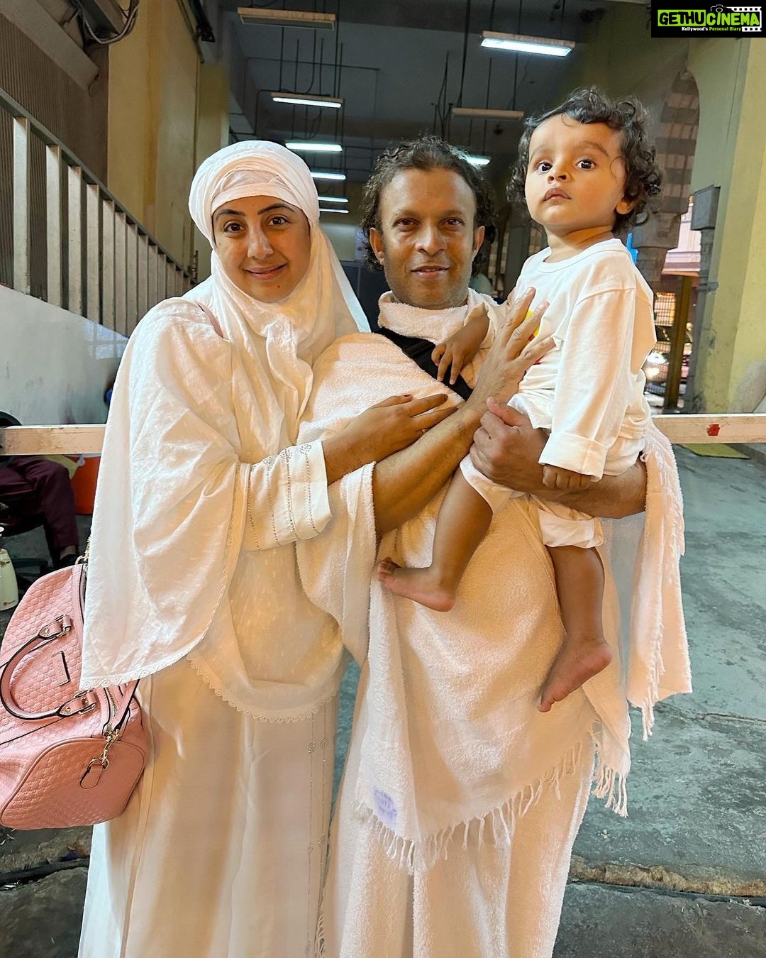 Sanjjanaa Instagram - It was such a beautiful feeling to be performing Umrah with my family . My stay was organised by @cosmictours … I was professionally mentored by Mr . Ibrahim ji @mufazzal.cosmic … follow them & book all ur international tours with them . it was my sons very first birthday on may 19th , and what better way to celebrate it that perform “Umrah” on his birthday & thank Allah for all the small & big eternal happiness & peace we are blessed with . The view from my room is very precious , it’s told that when the royalties of the world travel to Mecca they are offered with such a Room & view , on the top most floors in the Haram , it was so convenient for me to perform namaz 6 times a day from my room with this wonderful view towards Kaba - Shareef , Though this was my first trip and my very first “ Umrah “ I stayed here for four days and three nights in Mecca .. I took this opportunity to perform my very first “Umrah” followed by my 2nd “Umrah” too very systematically following and respecting every rule in the Islamic tradition heart fully … I took this opportunity to pray for not just my known people but for every one in the world in immense pain , worries … & stress . More love and positive energy to all .. from Mecca . Releasing complete detailed videos of my umrah on YouTube … look for “sanjugalrani” on YouTube & subscribe now . Mecca, Saudi Arabia