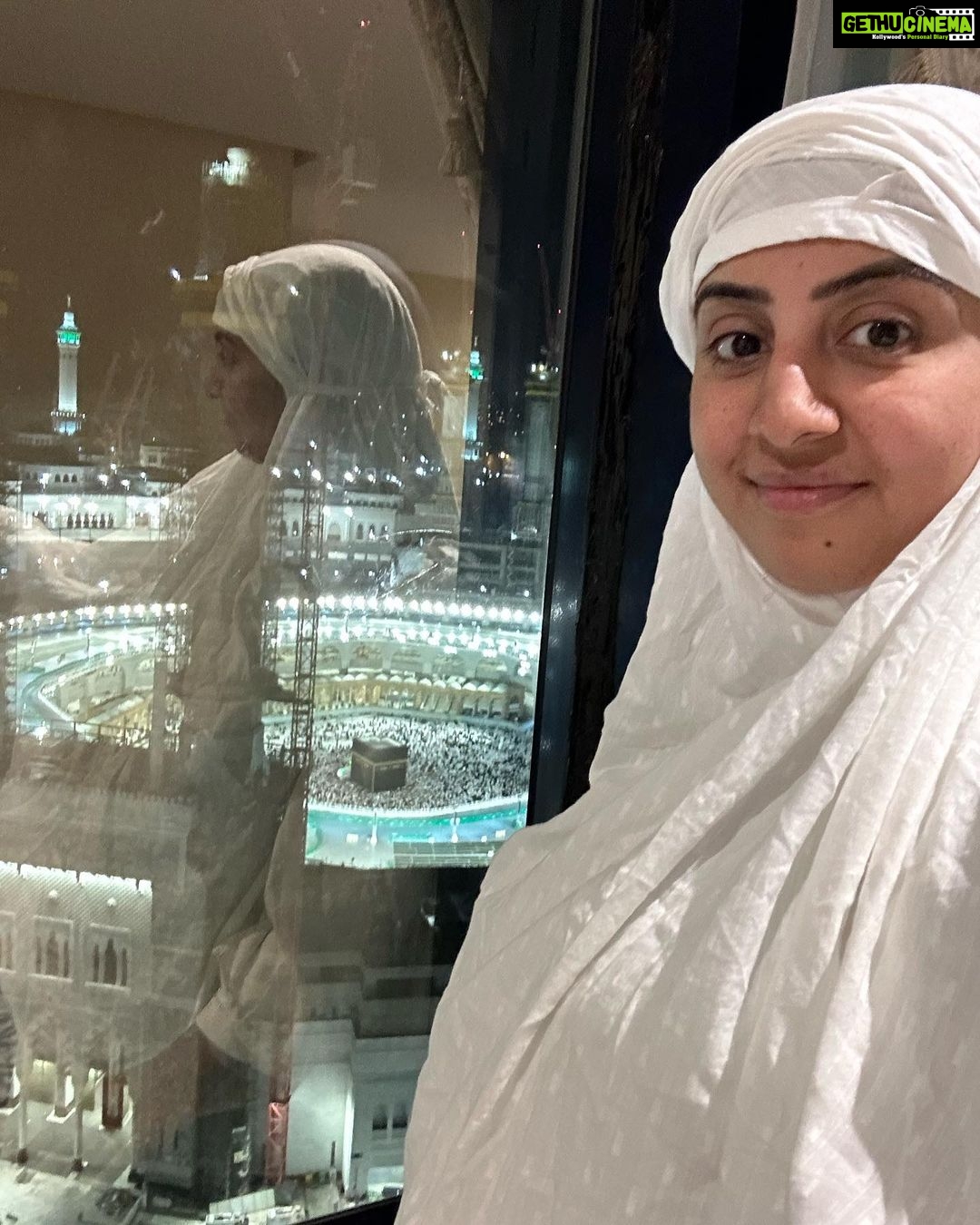 Sanjjanaa Instagram - It was such a beautiful feeling to be performing Umrah with my family . My stay was organised by @cosmictours … I was professionally mentored by Mr . Ibrahim ji @mufazzal.cosmic … follow them & book all ur international tours with them . it was my sons very first birthday on may 19th , and what better way to celebrate it that perform “Umrah” on his birthday & thank Allah for all the small & big eternal happiness & peace we are blessed with . The view from my room is very precious , it’s told that when the royalties of the world travel to Mecca they are offered with such a Room & view , on the top most floors in the Haram , it was so convenient for me to perform namaz 6 times a day from my room with this wonderful view towards Kaba - Shareef , Though this was my first trip and my very first “ Umrah “ I stayed here for four days and three nights in Mecca .. I took this opportunity to perform my very first “Umrah” followed by my 2nd “Umrah” too very systematically following and respecting every rule in the Islamic tradition heart fully … I took this opportunity to pray for not just my known people but for every one in the world in immense pain , worries … & stress . More love and positive energy to all .. from Mecca . Releasing complete detailed videos of my umrah on YouTube … look for “sanjugalrani” on YouTube & subscribe now . Mecca, Saudi Arabia