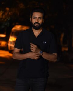 Santhanam Instagram - Look for @zeetamizh presents SaReGaMaPa Season 3 | Grand Finale.

Polo t shirt:  @fredperry 
Denim: @boss 
Shoes: @gucci (GG low-top sneakers) 

Style by: @simran_jha_1111 
Pictures: @shotsbyuv @sakthi_fpv @sat_narain