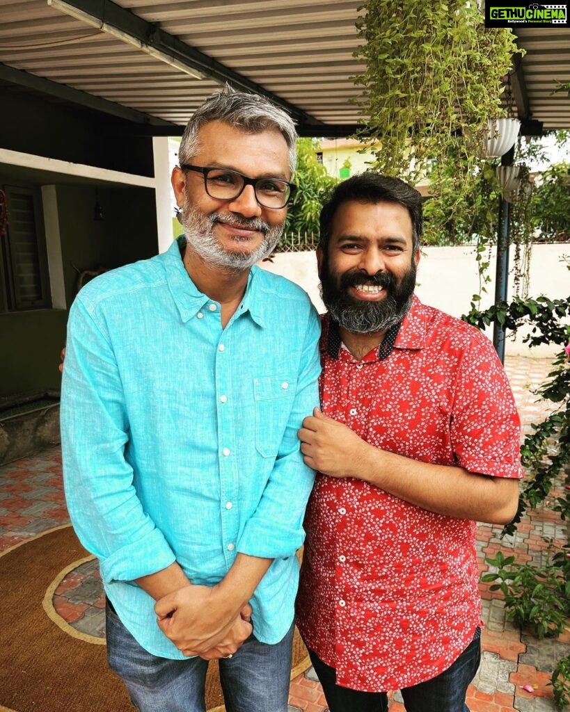 Santhosh Narayanan Instagram - It was great meeting the brilliant @niteshtiwari22 !! Thank you dear @ashwinyiyertiwari 🤗