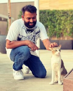 Santhosh Narayanan Instagram - Made a new friend 
@iarjunphotography
