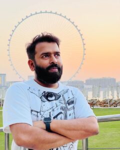 Santhosh Narayanan Instagram - Thala suthudhu doctor 🦉🦉. Thanks my genius friend @iarjunphotography for all your amazing work.