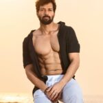 Santhosh Prathap Instagram - - Miracle is within Just be real. Photographer : @pariaarclicks Asst 1 : @ardraramachandran Asst 2 : @balaa1981 Retouch : @sabestian21 #summervibes #love #life #grateful #gratitude #oneness #nature #sunrise #beach #pariaarclicks