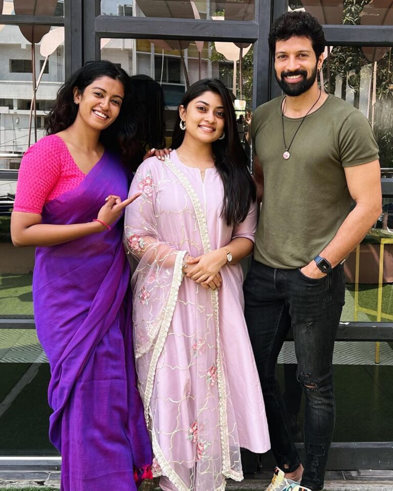 Santhosh Prathap Instagram - Happiest birthday @abhirami_official 🤗 Wishing you a fabulous year ahead Stay blessed ❤️🧿