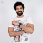 Santhosh Prathap Instagram - You have to fight to reach your dream 🌹❤️ In frame @santhoshprathapoffl Pc @abhi._.shek_s @starbox_tv #cwc #fulllengthmirror #goodmorning #imhappy #photoofthday #стильныйlook #bestofthe #instalike👍 #photooftday #lepetitlunetier #instalike❤ #iphoneonl #doubletap👆 #21yo #tweegramm #instalove💑 #smilesmile #my💖 er #goodlifers #féérie #nice👌 #cool😎 #cloudsoffashion #bestbeauty9 #fun❤️❤️❤️ #hadisetinna #smaile😊 #nice😍 #ultimate_unique_things