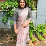 Sanusha Instagram - ❤️‍🔥❤️‍🔥❤️‍🔥 @styledby_mak @monisha__a_k__ Thank you Moni for making me look so pretty with the perfect draping 😍 & thank you @page3studiobyunaismustafa for this beautiful saree 🤍 #san #love #saree #happiness #instagood #instagram #instadaily #instareels #trending #trendingreels #reelsvideo #sanushasanthosh