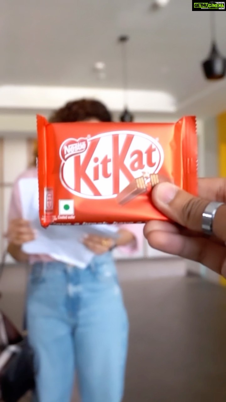 Sanya Malhotra Instagram - You know it’s time to #CatchABreak when you have your hands full - quite literally Here’s how you can #CatchABreak 1. Create your reel catching a break 2. Tag @kitkatindia to get featured 3. Don’t forget to use the hashtag #CatchABreak #KitKat #CatchABreak #ad