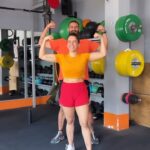 Sanya Malhotra Instagram - Sweating and smiling, that’s how I roll! 😁💪 #wod #workoutgoals #fitnessfun #harharmahadev Mumbai, Maharashtra