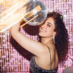 Sanya Malhotra Instagram - 💥🪩 31 🪩💥 Thank you for the warm cozy cute wishes 💖🥰 I’m the luckiest girl to have the most amazing people around me. Dil se Shukriya 💕🪩🕺💃🏻 📸 @mayank0491