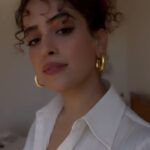 Sanya Malhotra Instagram - 🌞🌻💖