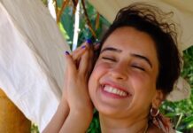 Sanya Malhotra Instagram - 🐚✨
