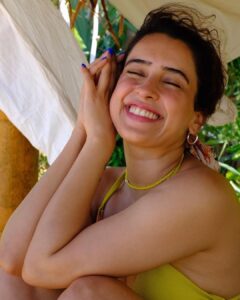 Sanya Malhotra Instagram - 🐚✨
