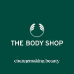 Sanya Malhotra Instagram - It’s the happiest time of the year again! Spread the joy and share the festive cheer with your loved ones. With the love in your heart, let’s celebrate this Christmas like never before. I and @thebodyshopindia wish you all a very merry Christmas. Have a lovely day, and don’t forget to eat some cake. 🎄💖 #TheBodyShopIndia #TBSIndia #TBSGifting #VeganBeauty #CrueltyFree #ad