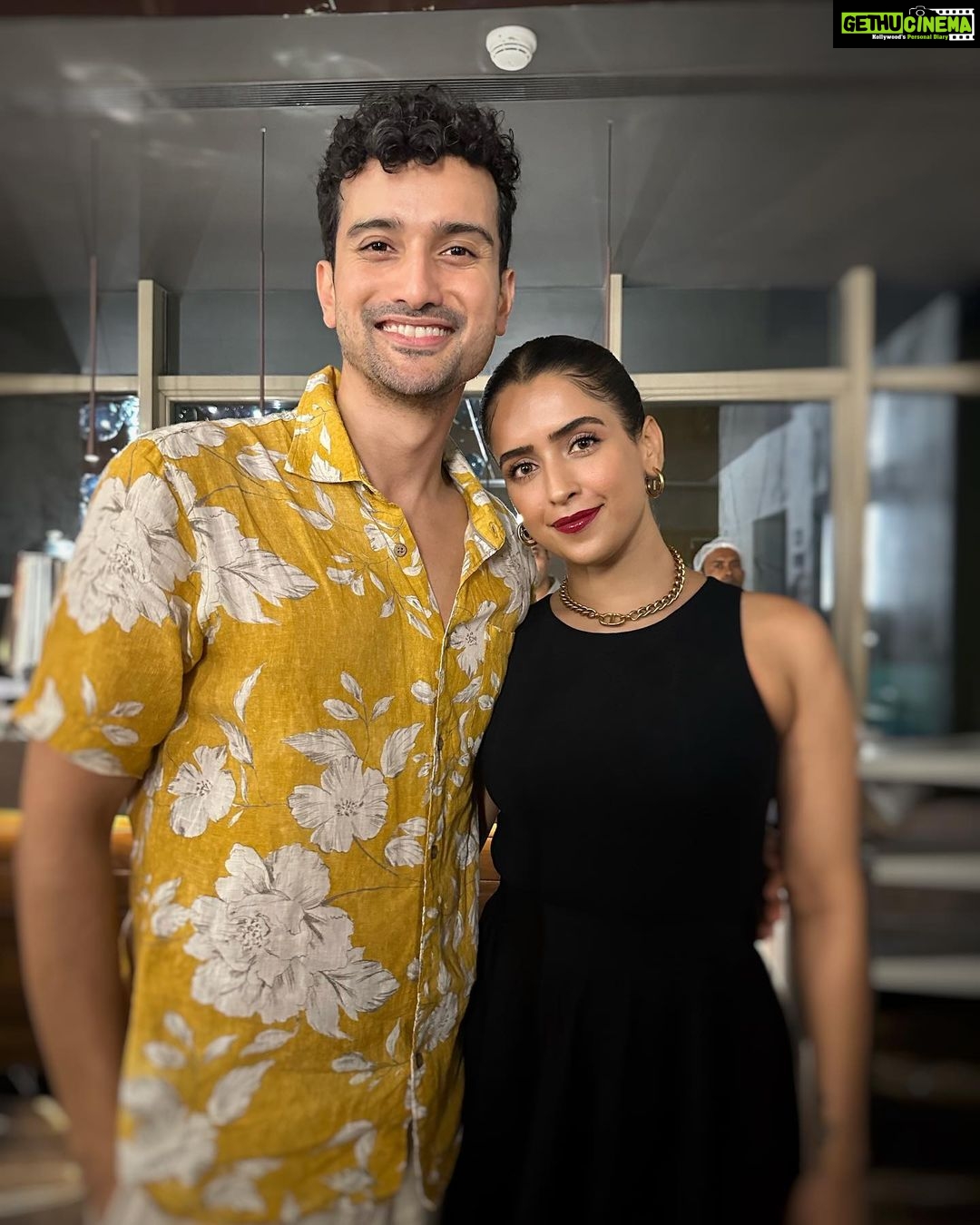 Sanya Malhotra Instagram - Last night was filled with laughter and smiles post the cast and crew screening of our film Kathal. Now our very special film will be yours in just a day 🥰💖 Directed by @yashowardhanm Produced by @shobha9168 @ektarkapoor @guneetmonga @achinjain20 Written by @ashokmishraa40 @yashowardhanm @anantvjoshi @vijayraazofficial @rajpalofficial @imsarafneha @govindpandey07 @guchahurpal @buntyshash raghubir_y Creative Producer: @ruchikaakapoor DOP: @harshviro Editor: @prernasaigal Music: @ramsampathofficial Costume Design: @eshtylist Casting: @ghantaghartalkies @castingbay Associate Producer: @mann012 Sound Design: @anthoruban Re Recording Mixer: @boloydoloi Rahul Production Design: @pronitapal @naiditasingh Makeup Design: @yazminrodgerz Action Director: @khatib2279 Colourist: @sidmeer @bridgepostworks @unfathomable_11 amit.asaxena @wake_up_hittu @ketannmehta @raunaqbajaj @mishraapoorv @ritviqj @mihika_munjal @sambhav6084 @miss_ap_says @i.am.arjunsetia @kritarthsethi @priyanka_kaur_gill @gaurav.utreja @priyagini @sakshi.saxena2 @kushal_17 @tarang_gaike @yogeshmeghwal_ @Gagandeep1178 @Nirali.n @Iqbalansari3185 @cine_wrap @shrutikarokade @shreyabisen @natasha_mathias_ @sanayadotiwala @anjarlekargeetesh @rimac_the_mua @umasejwal @sejwal_tarun @harishisolanki52 @constrooe_art @sandeepkumarp6313 @kanupriya9 @kaukokaipuu.jouska @syed_syhaan_qyrashi @maniarjjun @nil_patil_1906 @niveeee @mourya_ashok007 @samrat.saha11 @noise.reaction_lakra @keshavwaghe @gulkand @prasaadkadam @kadakpaav @truebluedesignco @sikhya @balajimotionpictures @netflix_in #Kathal #KathalOnNetflix #SanyaMalhotra #SikhyaEntertainment #BalajiMotionPictures #Netflix #NetflixOriginal 📸 @sohail_joshi