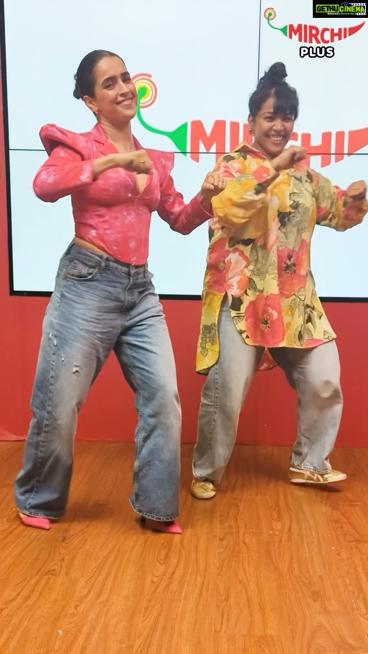 Sanya Malhotra Instagram - Jackfruit may be higher in some vitamins & minerals than apples, apricots & bananas! And #kathal may be higher in humour & satire than other things you’d watch on the 19th of May on @netflix_in #kathal #sanyamalhotra #sanyamalhotrafans #sanyamalhotradance #rjprerna #netflix #mirchiplus Edits @xr_xplicit India