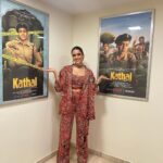 Sanya Malhotra Instagram - Thank you @feminaindia for honoring me with the Promising Performer of the Year award last night. I’m so grateful and blessed to be part of films like Kathal. This film is straight out of our hearts 💓. I’m nothing without the support of my fans and well-wishers who have been showering me with a lot of love for all my films and my characters. And the award is like the icing on the cake!! Dil se Shukriya 🥰🙏🏽