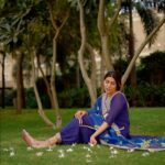 Sapna Choudhary Instagram - प्यार अपना रहे सदा जवा ❤️ Capture @iamarshadkhanphotography0 Editby @alex_pixels_ #desigirl #desidiva #desiqueen #artist #artistlife #song #trandingsong #réel #transitionreels #thankgod #thankgodforeverything