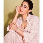 Sara Ali Khan Instagram – 🌸🌸🌸
👗: @stylebyami @anoooooshka 
📸 : @pradhumna.sharma 
💄: @adrianjacobsofficial 
💇‍♀️: @the.mad.hair.scientist 
💎: @tbz.theoriginal
