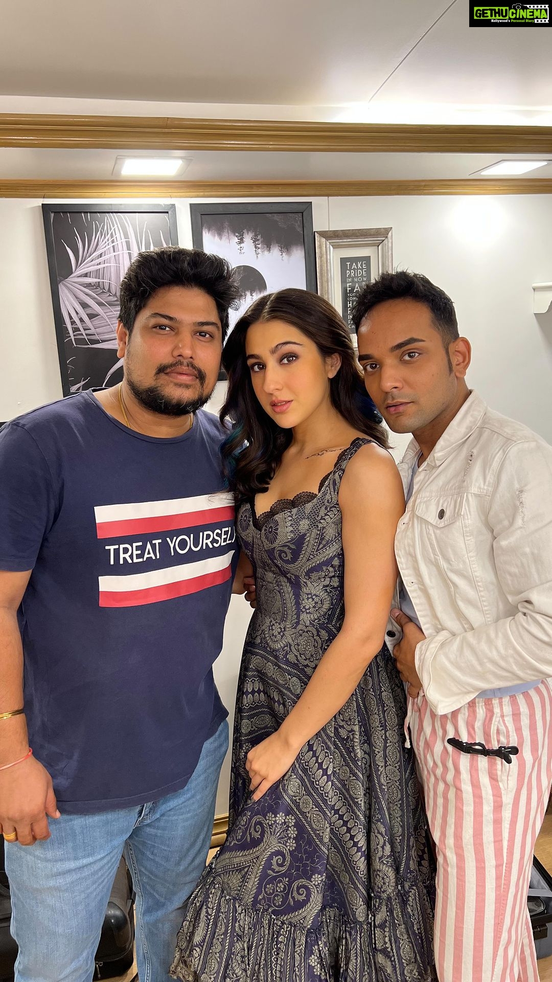 Sara Ali Khan Instagram - Sara becoming Meesha 💁🏻♀️ 6 hours to go and you can finally meet her on @disneyplushotstar