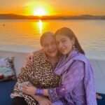 Sara Ali Khan Instagram - Happy Women’s Day 👩‍👧☮️💟💜💛 All I aspire for is to be an iota of the woman you are. #grace #strength #beauty #inspiration #bosslady India