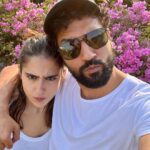 Sara Ali Khan Instagram - Kal milte hai ✌🏼⏰