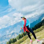 Sara Ali Khan Instagram - The first time I came to these places- I had never faced a camera 🎥 Today I can’t imagine my life without it. Thank you Kedarnath for making me who I am and giving me all that I have. 🌙☀️⛰️🎥🙏🏻❤️🌌 Very few people are lucky enough to come to you, and I am full of gratitude and appreciation that I can come back to just thank you. Jai Bholenath 🙏🏻 Uttarakhand - The Heaven On Earth