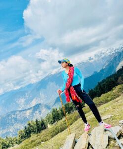 Sara Ali Khan Instagram - The first time I came to these places- I had never faced a camera 🎥 
Today I can’t imagine my life without it.
Thank you Kedarnath for making me who I am and giving me all that I have. 
🌙☀️⛰️🎥🙏🏻❤️🌌
Very few people are lucky enough to come to you, and I am full of gratitude and appreciation that I can come back to just thank you. 
Jai Bholenath 🙏🏻