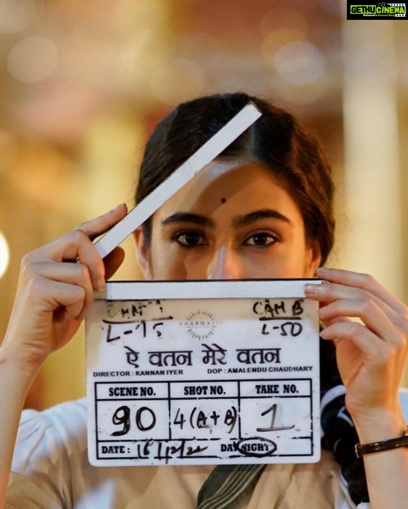 Sara Ali Khan Instagram - "Live as if you were to die tomorrow. Learn as if you were to live forever." - Mahatma Gandhi. 🇮🇳🙏🏻 Thank you Kannan sir for choosing me to portray this powerful character; a true personification of strength, dignity and passion. Some parts stay etched in our souls, and I know I will carry this one with me forever…🎬❤️ Jai Bholenath 🙏🏻