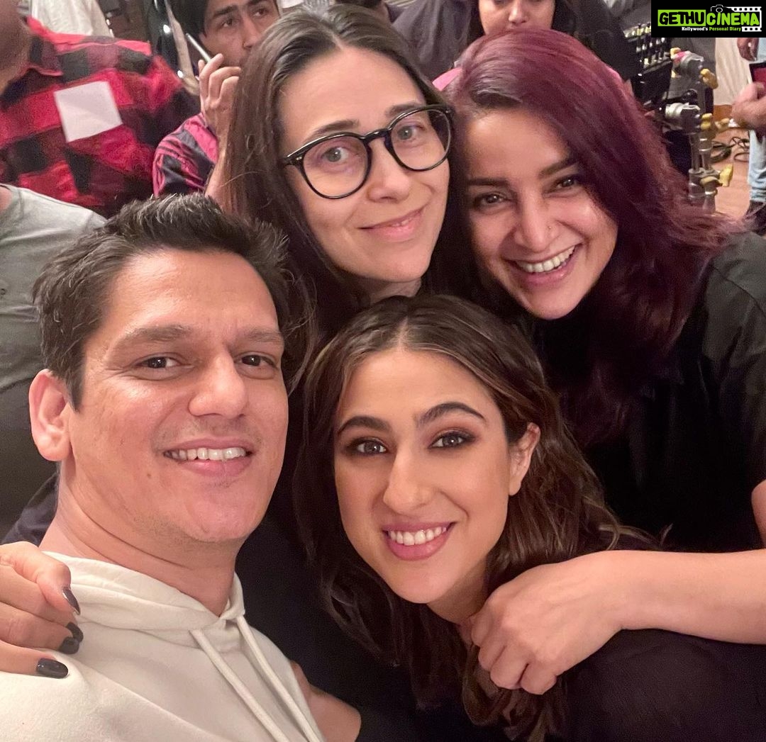 Sara Ali Khan Instagram - Thatโs a Delhi Schedule Wrap ๐ฌโค๏ธ Thank you @homster for reminding me that the best thing we can do for ourselves is cultivate our instincts, respect our souls and only chase the truth. And in the midst of that purity, love and honesty weโll make lifelong memories and hopefully capture some of it on celluloid. Jai Bholenath ๐๐ป๐ฑ Missing my pool, my sun, my moon, my morning dew on the grass, the sound of the peacocks and birds, my Dilli ka Khana, the sound of the Azan in old Delhi, spontaneous trips to Bangla Saab, driving past India Gate and so much more ๐๐๐ Until next time hamari Rajdhani ๐ฎ๐ณ