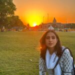 Sara Ali Khan Instagram – 🧡🤍💚
☀️🕊️☘️ Delhi, India