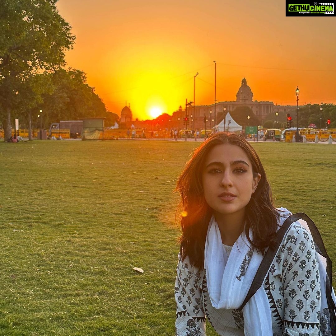 Sara Ali Khan Instagram - ๐งก๐ค๐ โ๏ธ๐๏ธโ๏ธ Delhi, India