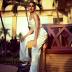 Sara Ali Khan Instagram - Wearing White 🤍 Waiting for gaslight 💡 Hope you’ll have a fright 👻 But also a great night 📺 So sit tight ⏰ #gaslight on 31st March on @disneyplushotstar 👗: @lakshmilehr @gaurvivdesai @alexperryofficial 💄: @vardannayak 💇‍♀️: @souravv_roy_ 📸: @rohnpingalay
