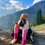 Sara Ali Khan Instagram – Me aur Mera Mann in Manali 🏔️💜☮️💟 Bijli Mahadev Temple