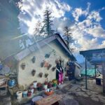 Sara Ali Khan Instagram – Me aur Mera Mann in Manali 🏔️💜☮️💟 Bijli Mahadev Temple