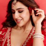 Sara Ali Khan Instagram - 🌹🌹🌹
