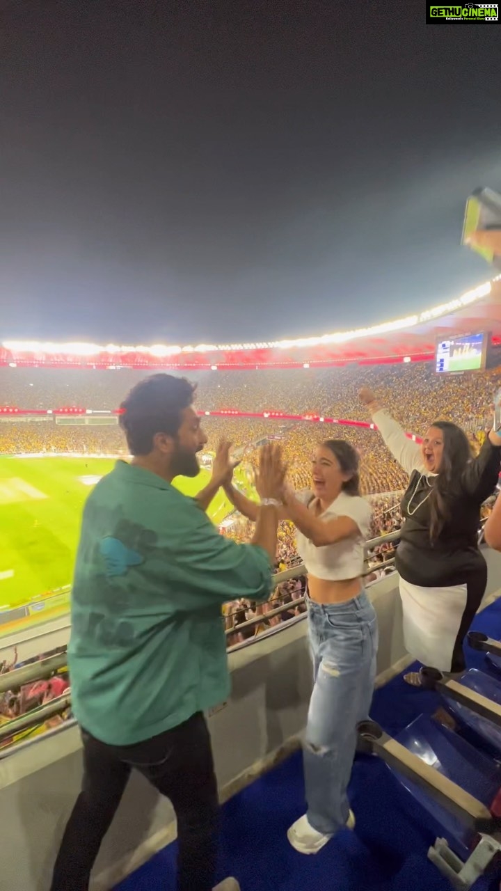 Sara Ali Khan Instagram - बदले तेरे MAHI… लेके जो कोई सारी, दुनिया भी देदे अगर.. तो किसे दुनिया चाहिए!!! MAHI FOR THE WIN!!! Jaddu you rockstar!!! What a match! GT… the best team through the tournament. Clearly the game was the real winner. #ipl2023 #iplfinal ❤️🏆🏏