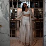 Sara Ali Khan Instagram – Black and White 🤍🖤
Dono right ☑️
.
..
…
📸 @anish_grid
Thanks @qatarairways @rafflesdoha @visitqatar @decc @salamalshawa and H.E. Mr. Akbar Al Baker