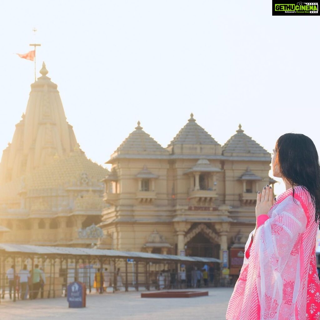 Sara Ali Khan Instagram - Jai Bholenath 🕉️🙏🏻🔱❤️ #mahashivratri #harharmahadev