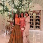 Sara Ali Khan Instagram – All white 🤍🤍🤍
All night 💫🌙