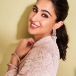 Sara Ali Khan Instagram – 🌸🌸🌸
👗: @stylebyami @anoooooshka 
📸 : @pradhumna.sharma 
💄: @adrianjacobsofficial 
💇‍♀️: @the.mad.hair.scientist 
💎: @tbz.theoriginal