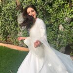 Sara Ali Khan Instagram - Mood after seeing the love #ZaraHatkeZaraBachke is getting 🤍🤍🤍🕊️🕊️🕊️ India