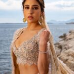 Sara Ali Khan Instagram - You Cannes do it 🙌🌊☀️ 👗: @abujanisandeepkhosla @dolly.jain 💄: @tanvichemburkar 💇‍♀️: @the.mad.hair.scientist 💎: @saudamini08 (thank you my love 💛💛) 📸: @shakeelbinafzal Cannes, French Riviera, France