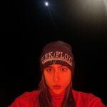 Sara Ali Khan Instagram - Hello Full Moon Phase 🌕💫✨🙏🏻 Snow-clad mountains 🏔️ with sunny rays 🌄 Sitting by the fire 💁🏻‍♀️enjoying the flame 🔥 the haze 🌌 Nights are warm, sun-kissed swim in the days 🏊‍♀️ Phones been off this week so time to hear what sara says 🗣️🙊 #purnima #fullmoon