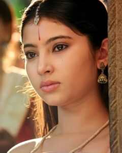 Sara Arjun Instagram - Throwback Tuesday PS 2

.

.

#ponniyinselvanmovie #ps2 #ponniyinselvan2 #tb #explorepage #explore
#dream #love #happy #girlidea #mumbai #maharashtra #dilhi #sara #fypシ #lovequotes #chennai #kerala