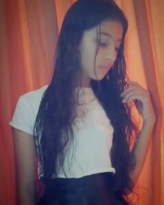 Sara Arjun Instagram - Say Hi How are you ❤️☺️

.

.

Happiness 🤗💫

.

.

.

#dream #love #happy #girlidea #mumbai #maharashtra #dilhi #sara #fypシ #lovequotes #chennai #kerala