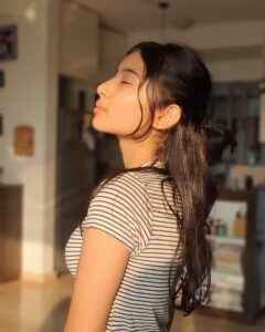 Sara Arjun Instagram - ❤️💫🤭 First Be A Good Humans Mumbai - The City of Dreams