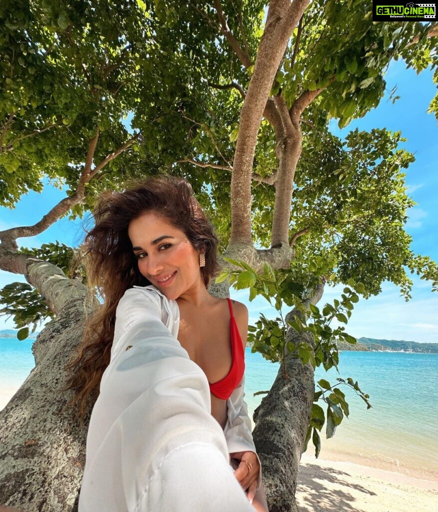 Sara Gurpal Instagram - #SaraKehndi What do you call beautiful in #Haryanvi ??? The Naka Island, a Luxury Collection Resort & Spa, Phuket