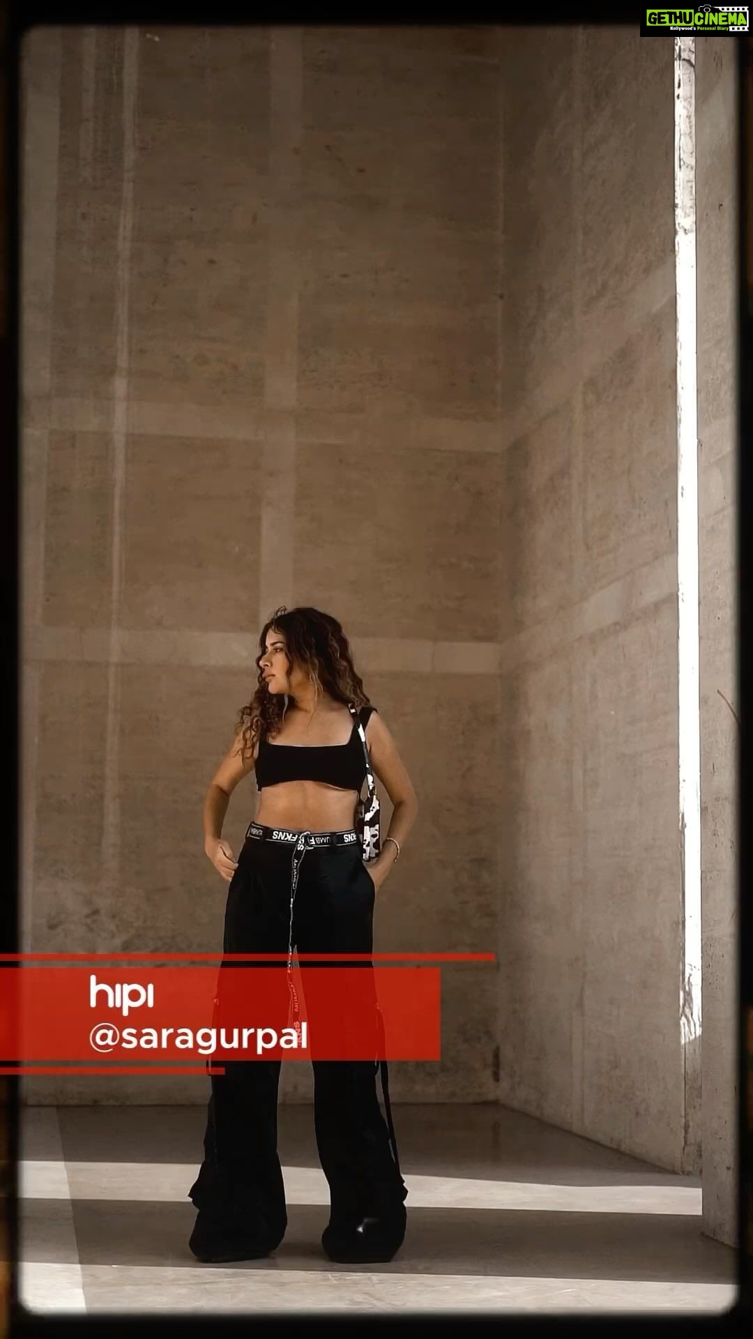 Sara Gurpal Instagram - Some Haryanvi songs on @hipiofficialapp so follow me there ….